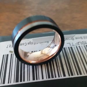 Size 7  mens ring